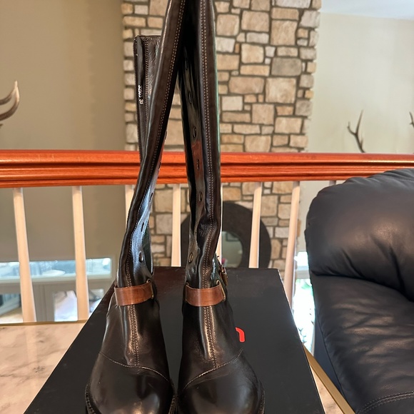 NEW NEVER WORN Everybody by BZ MODA Gorgeous Italian leather boots - Picture 2 of 9